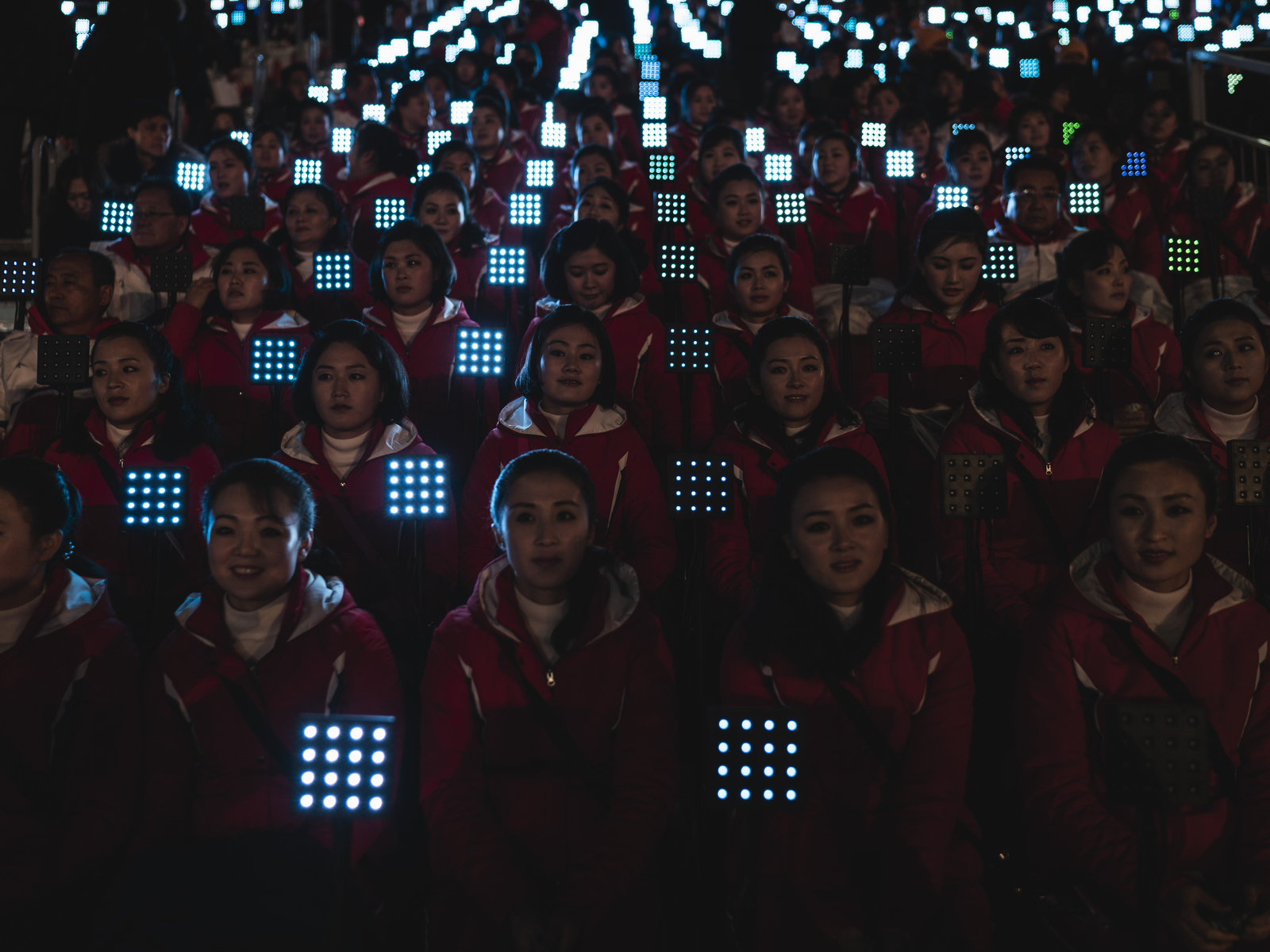 Cheerleader aus Nordkorea bei der Abschlussfeier im Olympiastadion Pyeongchang, Olympische Winterspiele Pyeongchang, Südkorea, 25.02.2018. © Sebastian Wells / Agentur OSTKREUZ