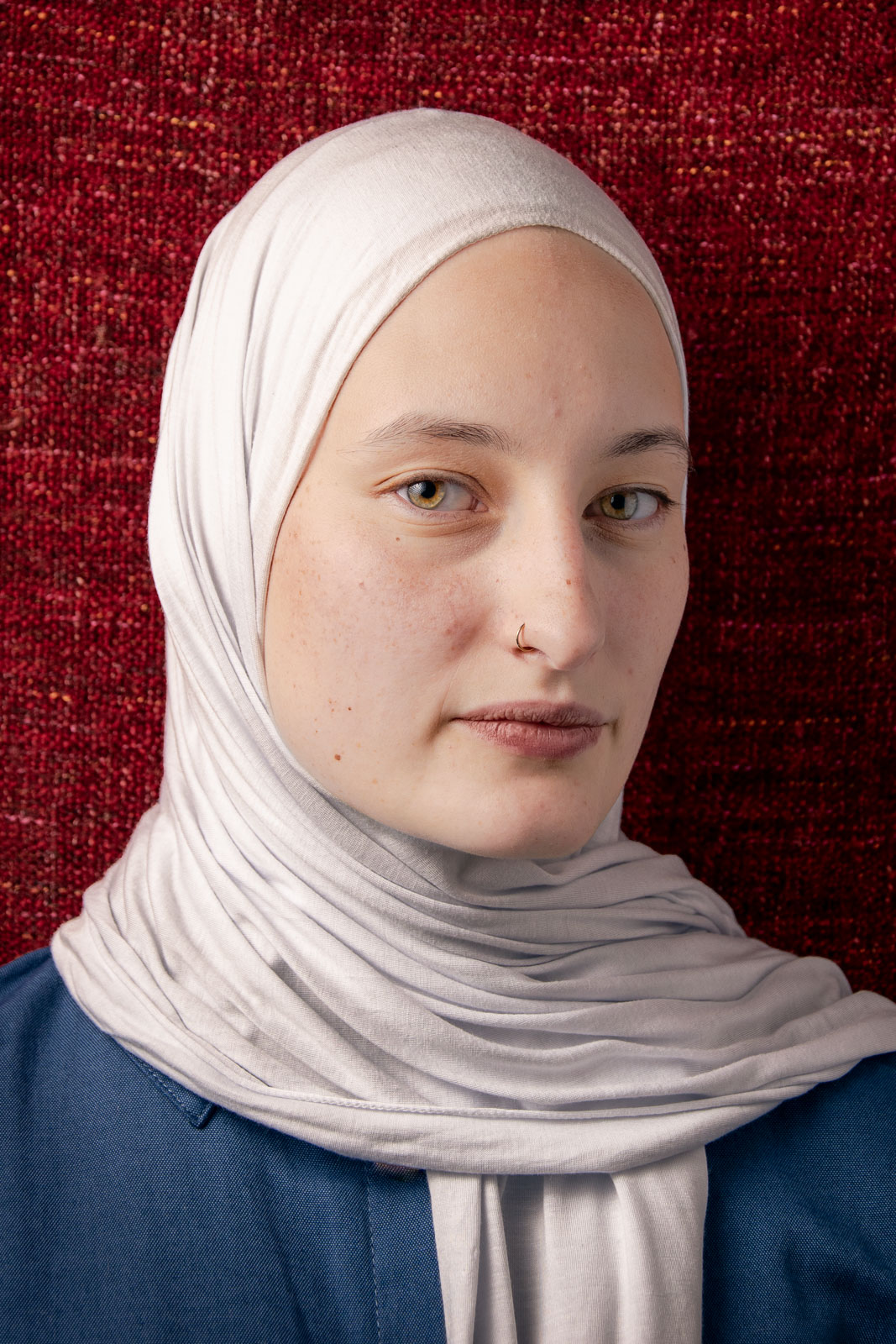 Greta S., Psychology student: „…I converted at the age of 16 and I really didn‘t understand what consequences this decision would have for my society. It was always said „How can I be interested in this religion when at the same time I call myself a feminist?“ Islam was my path to feminism…“, 11.07.2021, Marburg, Deutschland, © 2021 Moamen Mostafa